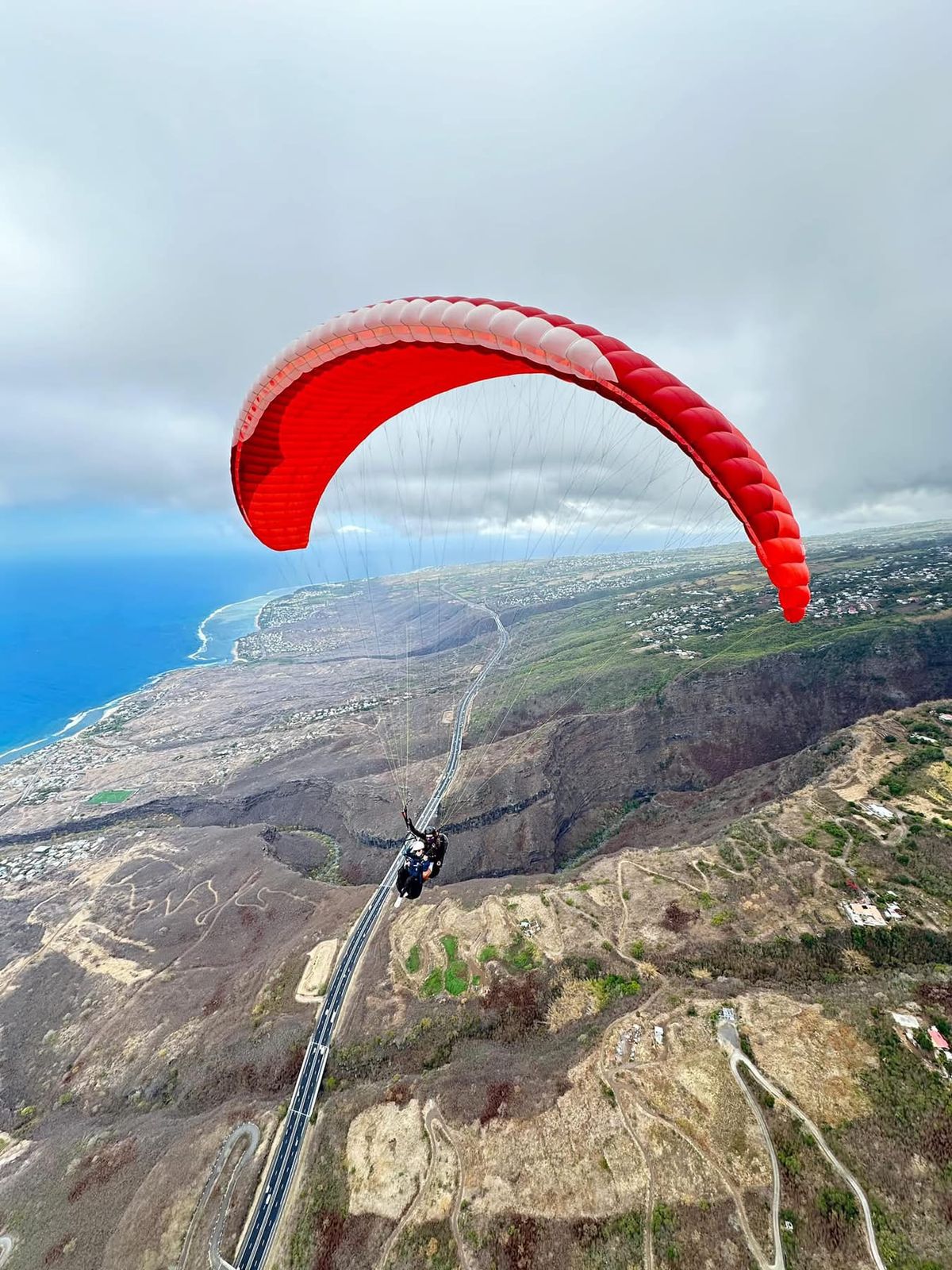 Baptême parapente découverte à Saint-Leu